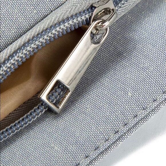 ELEGANT BUTTERFLY ZIP TOP TOTE BAG - Picture 5 of 6